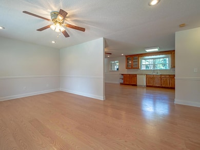 4275 Brabham Dr, Dalzell, SC 29040 - photo 5