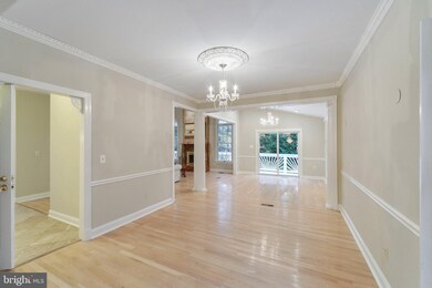 11613 Hunters Run Dr, Cockeysville, MD 21030 - photo 7