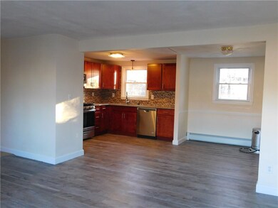 187 Northampton St, Warwick, RI 02888 - photo 3