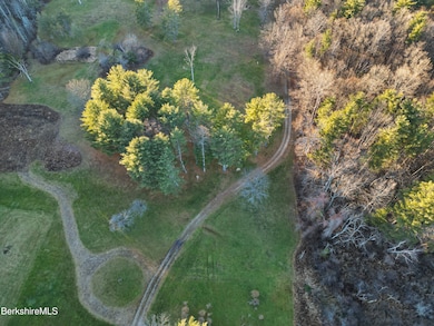 403 Churchill St, Pittsfield, MA 01201 - photo 7