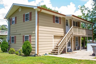 1541 Matlock Dr, Chapmansboro, TN 37035 - photo 4