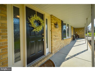 647 Oak Park Rd, Hatfield, PA 19440 - photo 3