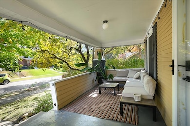 6030 Cherry St, Kansas City, MO 64110 - photo 4