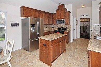 3230 El Camino St, Bay City, TX 77414 - photo 4