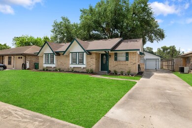 5815 Hoover St, Houston, TX 77092 - photo 3