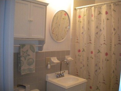 658 Flanders St, Chelsea, MI 48118 - photo 5