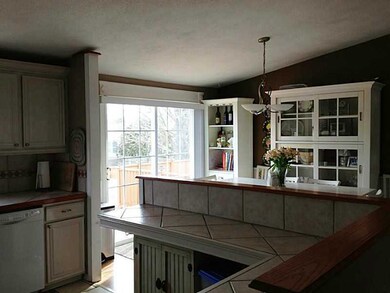 22 Sparrow Ln, Warwick, RI 02889 - photo 7