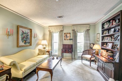 13723 Alchester Ln, Houston, TX 77079 - photo 2