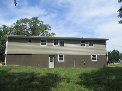 649 Wyatt Farm Rd, Callands, VA 24530 - photo 4