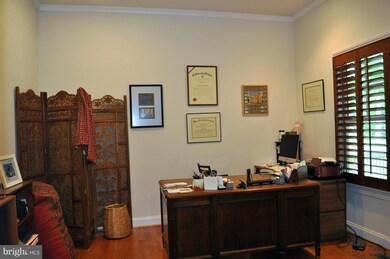 304 Adahi Rd SE, Vienna, VA 22180 - photo 7