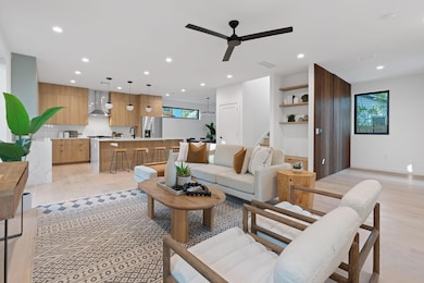 2704 Canterbury St unit A, Austin, TX 78702 - photo 3