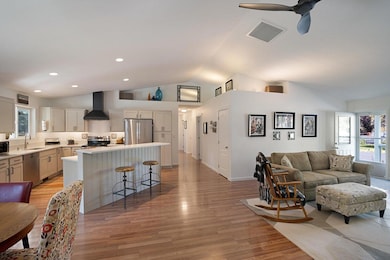 55962 Black Duck Rd, Bend, OR 97707 - photo 2