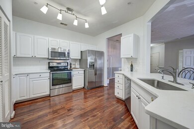 2498 Amber Orchard Ct E unit 201, Odenton, MD 21113 - photo 3