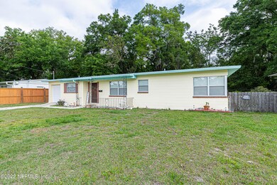 5753 Cedar Forest Dr N, Jacksonville, FL 32210 - photo 2