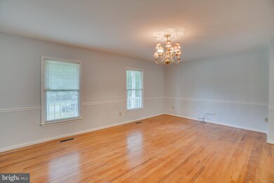 10718 Heatherwood Dr, Spotsylvania, VA 22553 - photo 5