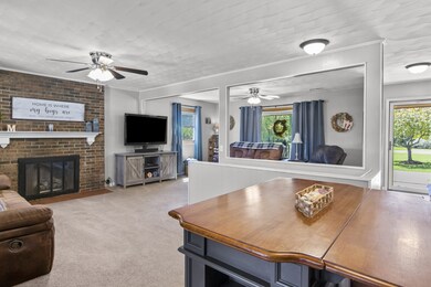 2535 Hurricane Loop, Tennessee Ridge, TN 37178 - photo 7