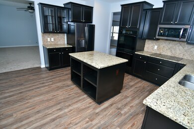 1215 Colinbrook Cir, Greenwood, IN 46143 - photo 4