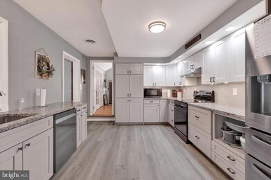 12823 Spickler Rd, Clear Spring, MD 21722 - photo 7