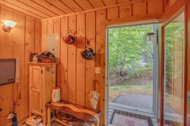 37 Clearbrook Rd unit 2, Lincoln, NH 03251 - photo 2