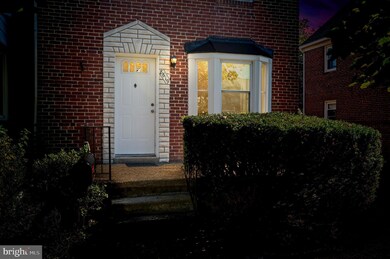 8619 Rock Oak Rd, Parkville, MD 21234 - photo 3