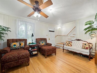 2338 W Mosser St unit 2340, Allentown, PA 18104 - photo 3