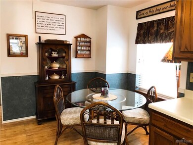 318 Rebecca Dr, Alamo, TX 78516 - photo 5