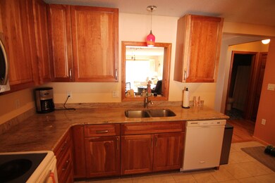69 Manor Dr unit 6, Lincoln, NH 03251 - photo 3