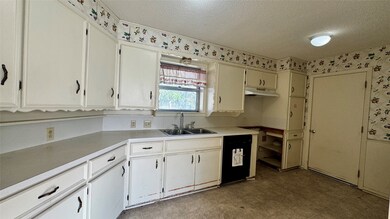 100 Poinsetta Cir, Terrell, TX 75160 - photo 6