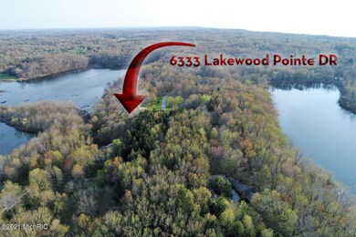 Lakewood Pointe Arrow