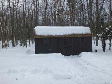 2228 Mountain Rd, Slatington, PA 18080 - photo 5