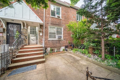 32-23 76th St, Flushing, NY 11370 - photo 3