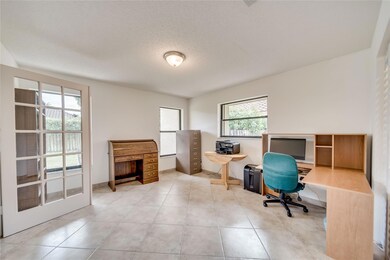 9672 Ridgecrest Ct, Davie, FL 33328 - photo 5