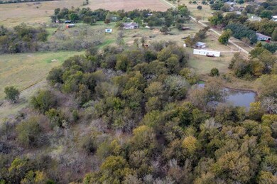 1714 NE County Road 0070, Corsicana, TX 75109 - photo 3