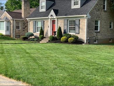 405 Breckenridge Ln, Louisville, KY 40207 - photo 2