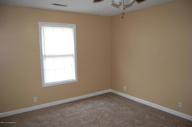 175 Central Blvd unit 16, Mount Washington, KY 40047 - photo 7