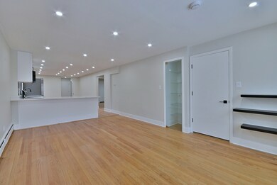 unlisted-address, Berwyn, IL 60402 - photo 6