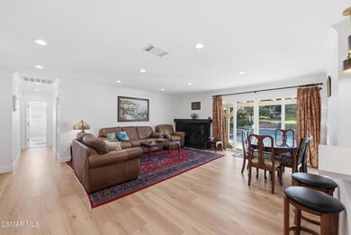 952 Carefree Dr, Simi Valley, CA 93065 - photo 7