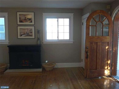 241 W Albemarle Ave, Lansdowne, PA 19050 - photo 2