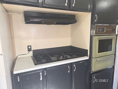 kitchen stove