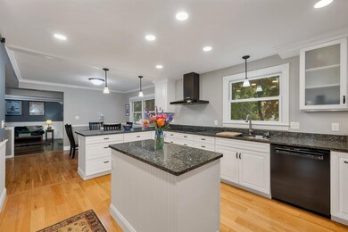 45 Pleasant St, Wolfeboro, NH 03894 - photo 2