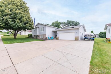 2103 11th Ave SE MLS-1