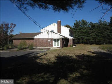 1335 Mount Holly Rd, Beverly, NJ 08010 - photo 5