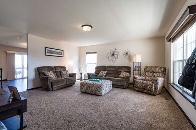 4912 Millenium Dr, Cedar Falls, IA 50613 - photo 3