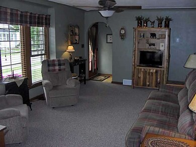 303 Middle St, Archbold, OH 43502 - photo 7