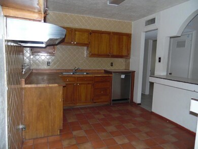 8150 Cook Dr, El Paso, TX 79907 - photo 7