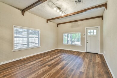 302 Oxford St, Tomball, TX 77375 - photo 5