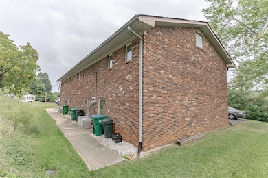 1036 Ellen Dr, Radcliff, KY 40160 - photo 3