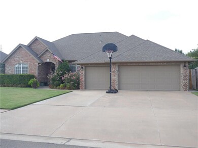 2532 Brenton Dr, Edmond, OK 73012 - photo 3