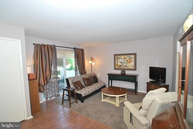 15012 Haslemere Ct, Silver Spring, MD 20906 - photo 3