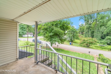 6-web-or-mls-142 Wadsworth Circle-7